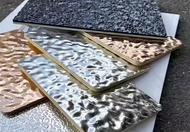 সম্পর্কে